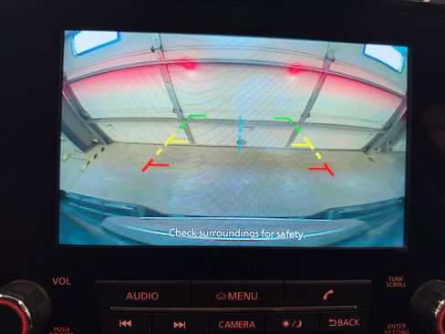Used 2024 Nissan Frontier SL w/ Technology Package RWD image 15