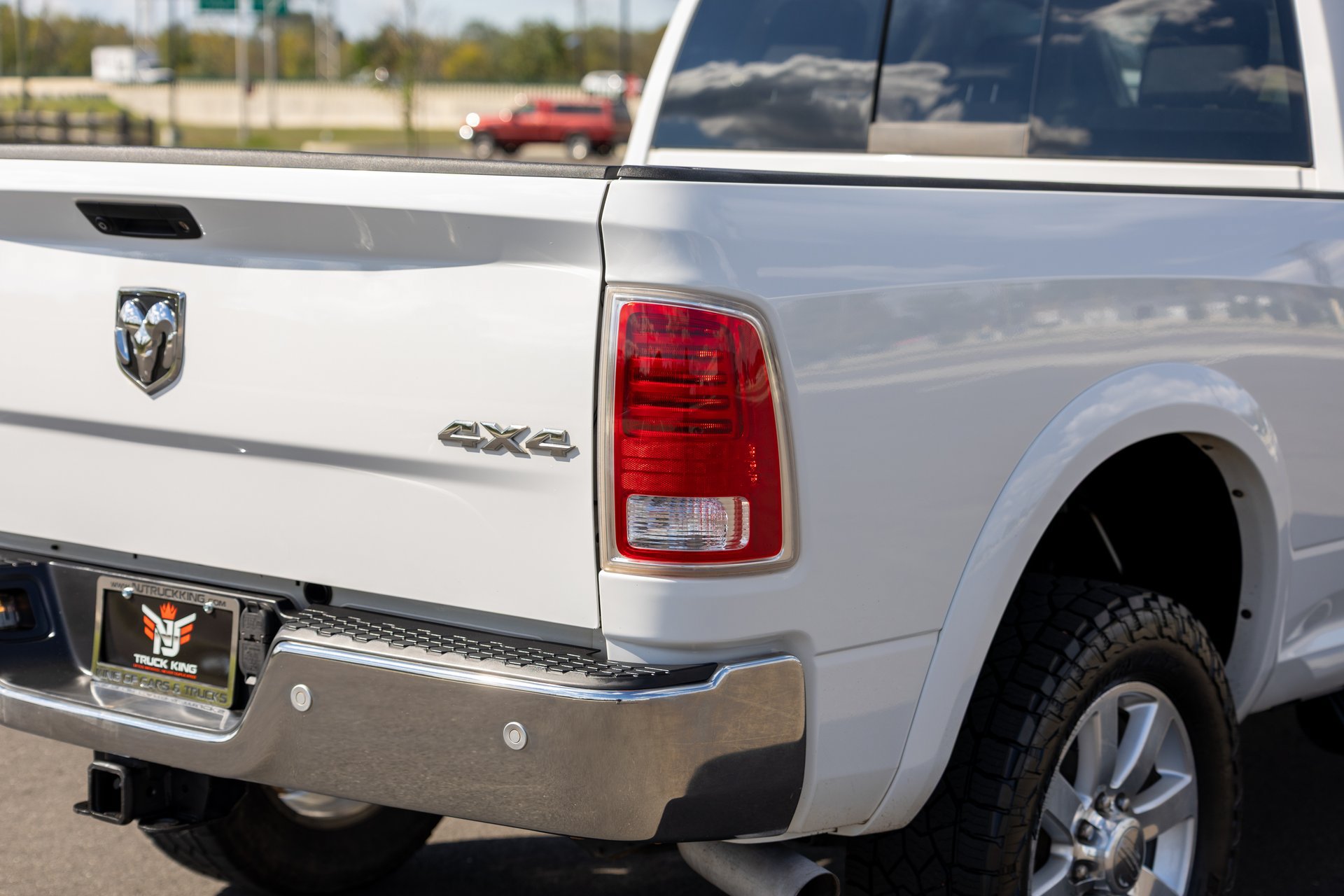 Used 2018 RAM 3500 Laramie w/ Cold Weather Group AWD/4WD image 32