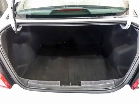 Used 2018 Chevrolet Sonic Premier image 23