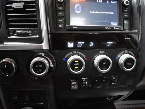 Used 2018 Toyota Sequoia Limited w/ Safety & Convenience Package AWD/4WD image 13