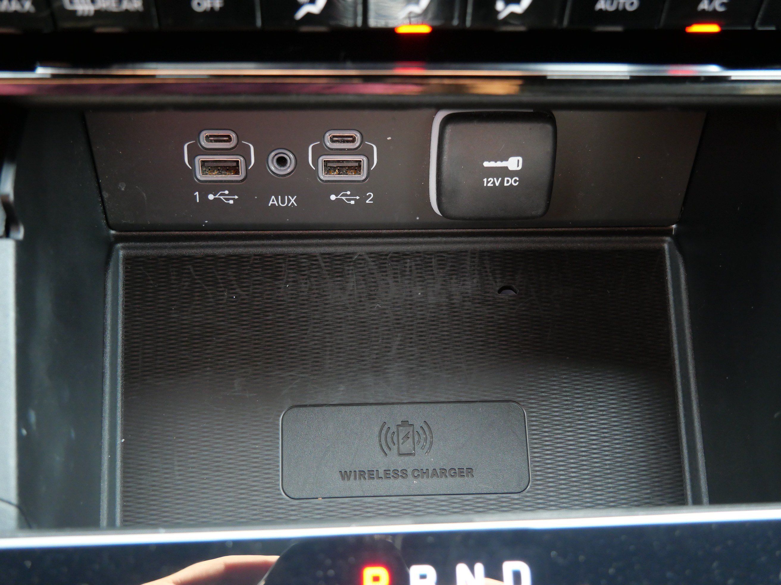 Used 2024 Jeep Grand Cherokee L Altitude AWD/4WD image 31