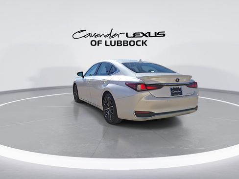 Certified 2025 Lexus ES 300h w/ Premium Package image 7