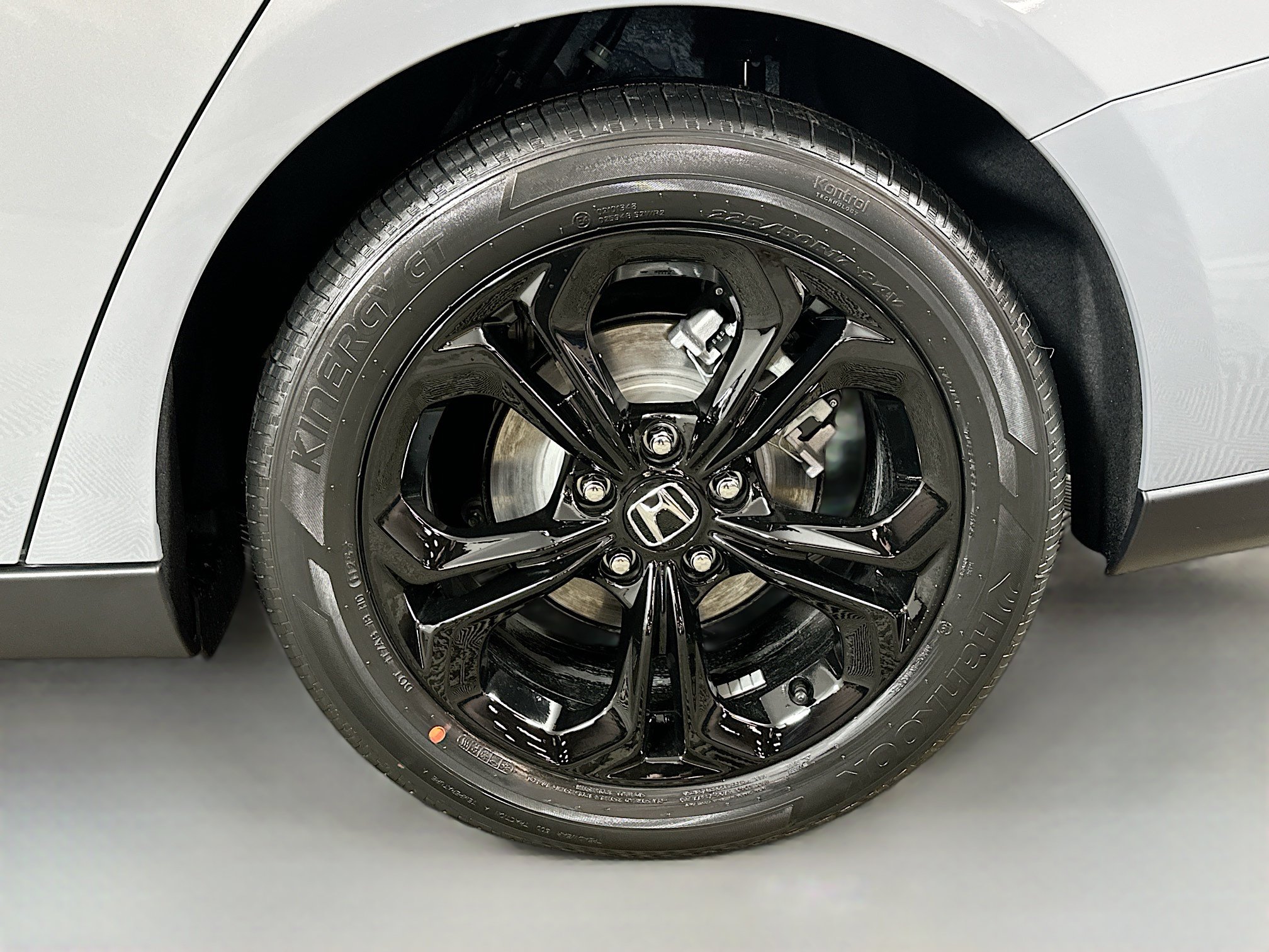 Certified 2025 Honda Accord SE image 30