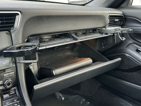 Used 2018 Porsche 911 Carrera image 39