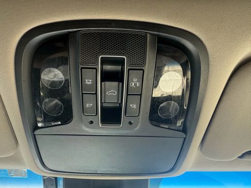 Used 2020 Kia Sorento EX image 25