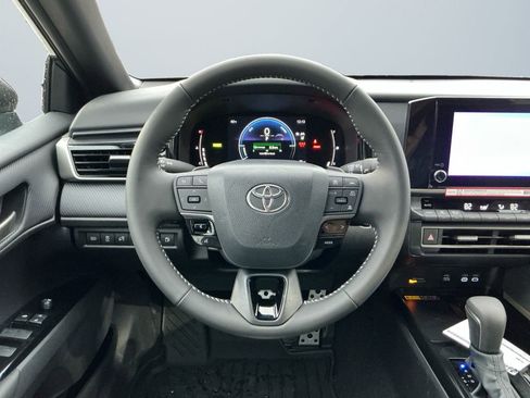 New 2026 Toyota Camry SE image 13