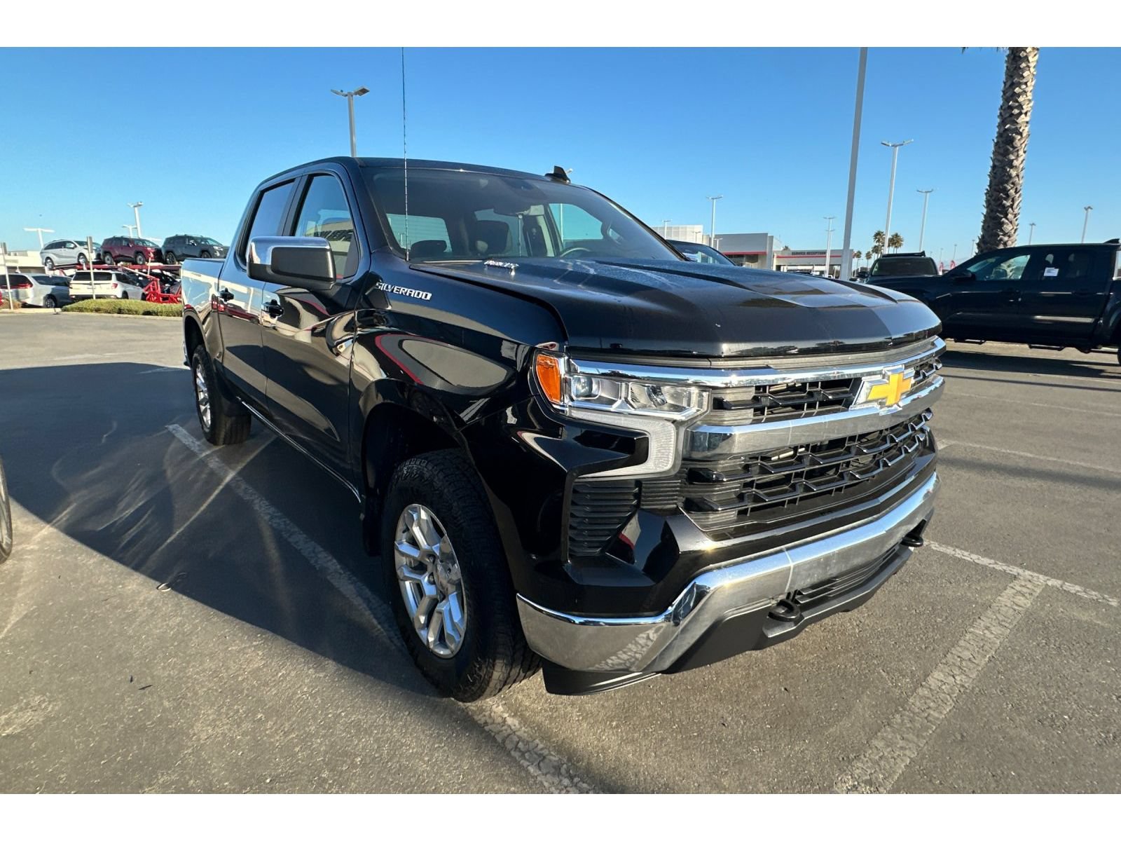 Used 2026 Chevrolet Silverado 1500 LT AWD/4WD image 2