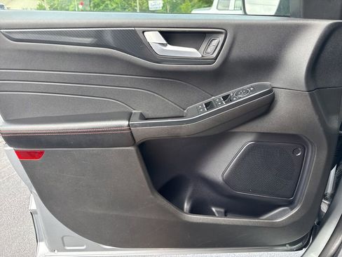 Used 2024 Ford Escape ST-Line FWD image 10