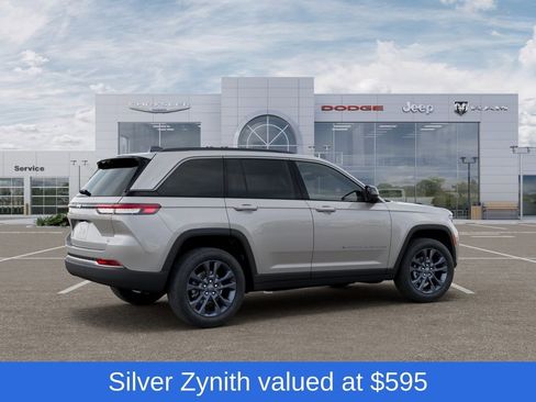 New 2026 Jeep Grand Cherokee Limited AWD/4WD image 4