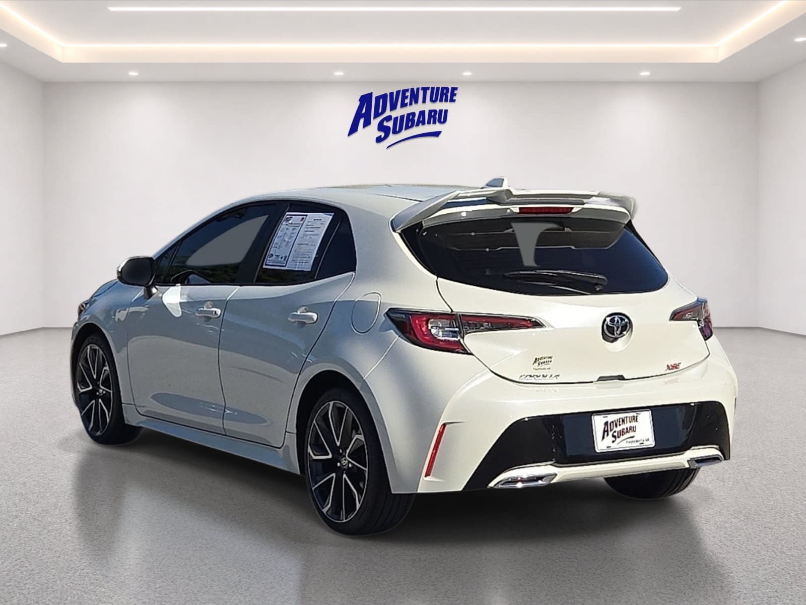 Used 2019 Toyota Corolla XSE FWD image 5
