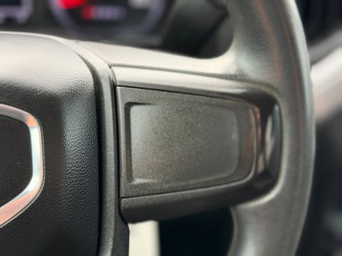 Used 2021 GMC Sierra 2500 4x4 Crew Cab w/ Convenience Package image 10