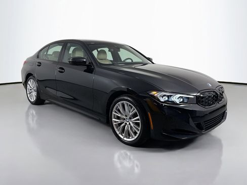 Certified 2023 BMW 330i xDrive Sedan w/ Premium Package image 4