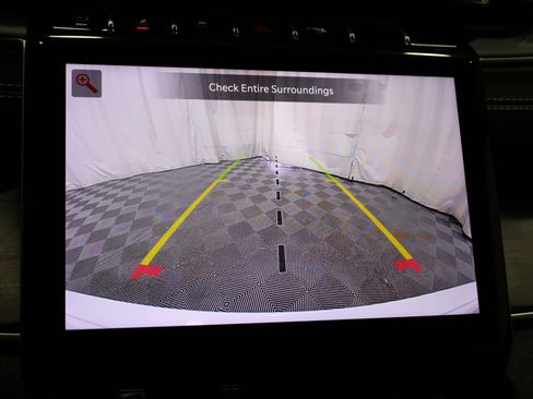 Used 2024 Jeep Grand Cherokee Limited image 16