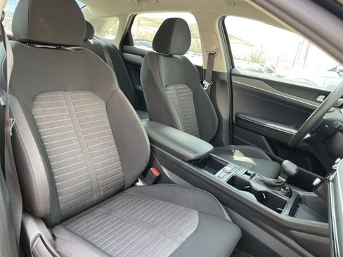 Used 2025 Kia K5 LXS image 35