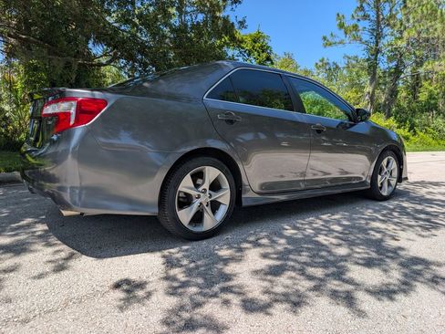 Used 2013 Toyota Camry SE w/ Convenience Pkg FWD image 7
