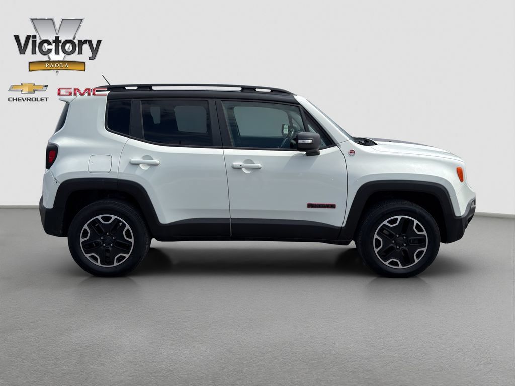 Used 2017 Jeep Renegade Trailhawk AWD/4WD image 7