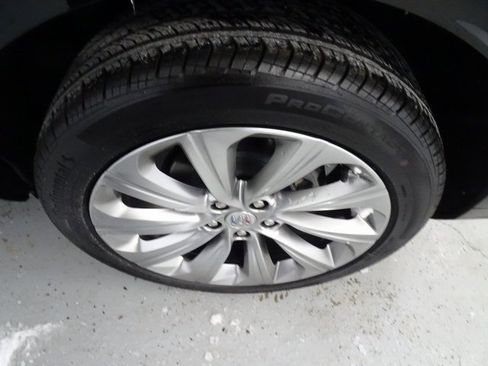 Certified 2024 Buick Envista Avenir image 28