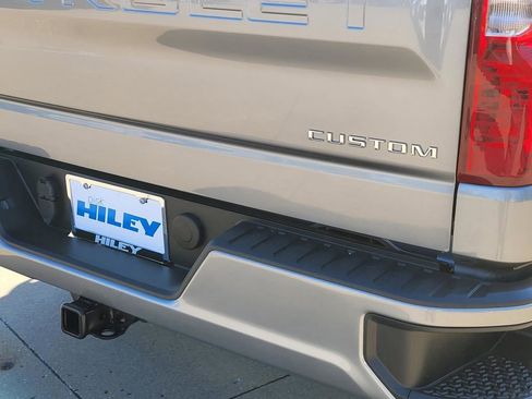 New 2026 Chevrolet Silverado 1500 Custom image 4