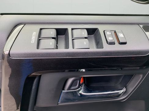 Used 2021 Toyota 4Runner Venture w/ Moonroof Package image 27