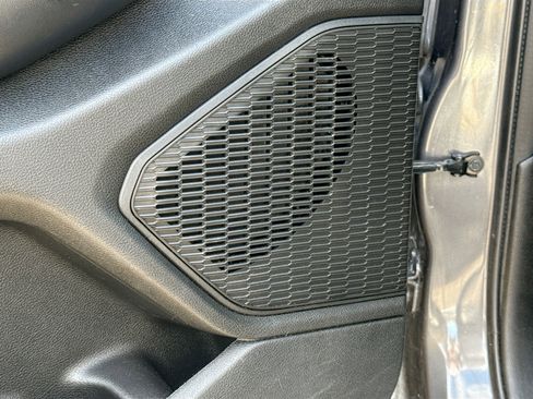 Used 2024 Jeep Grand Cherokee Laredo image 23