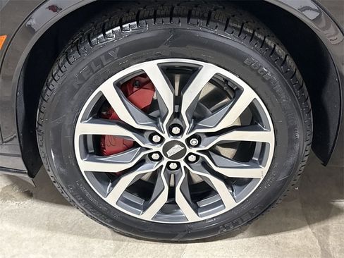 Used 2023 Cadillac XT6 Sport w/ Technology Package image 27