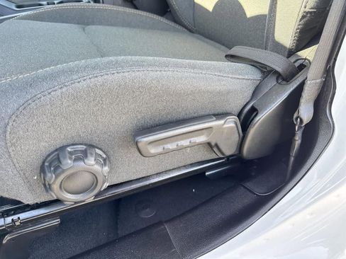 Used 2024 Jeep Wrangler Sahara image 21