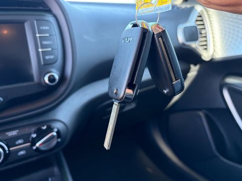 Used 2025 Kia Soul LX image 29