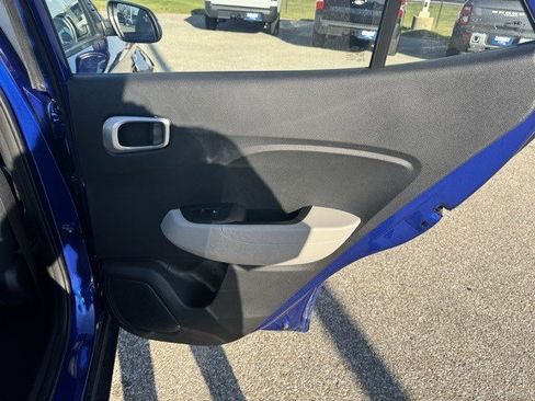 Used 2024 Hyundai Venue SEL image 29