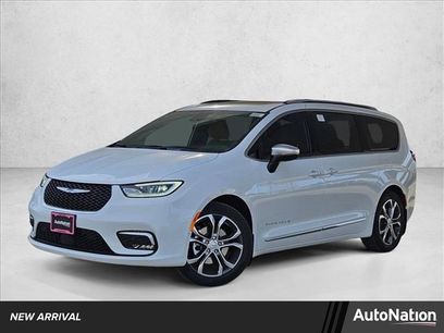 New 2026 Chrysler Pacifica Pinnacle