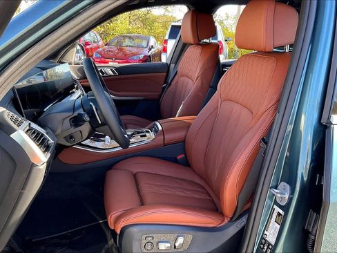 Used 2026 BMW X5 xDrive40i w/ Climate Comfort Package image 8