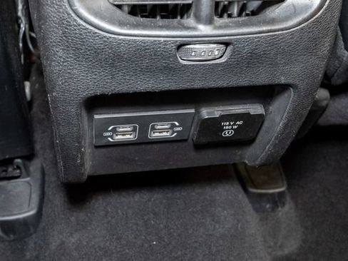 Used 2021 Jeep Cherokee Latitude Lux w/ Comfort/Convenience Group AWD/4WD image 31