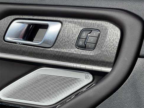 New 2026 Ford Explorer Platinum image 17