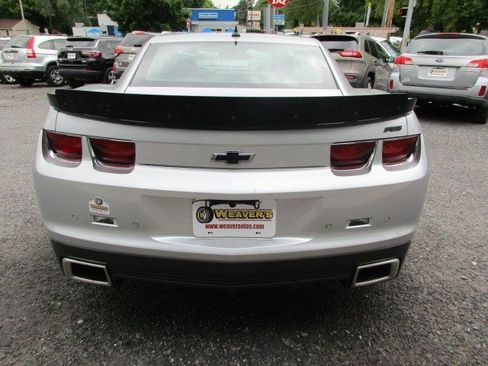 Used 2010 Chevrolet Camaro LT w/ LPO, Ground Effects Package RWD image 7