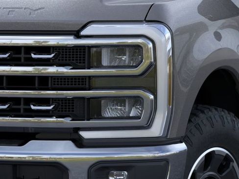 New 2026 Ford F350 XLT w/ XLT Premium Package AWD/4WD image 18