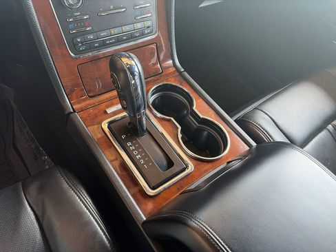 Used 2015 Lincoln Navigator 4WD image 14