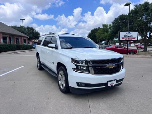 Used 2019 Chevrolet Suburban LT w/ Texas Edition Package RWD image 2