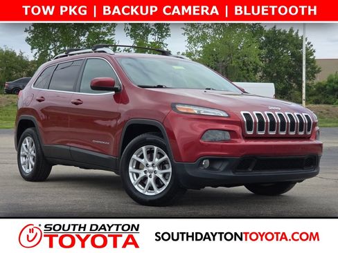Used 2015 Jeep Cherokee Latitude AWD/4WD image 1
