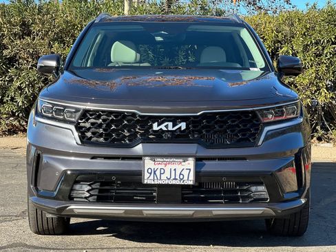 Used 2023 Kia Sorento SX Prestige image 11