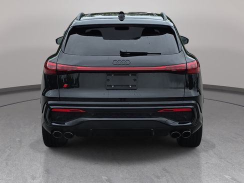 Used 2025 Audi SQ5 Premium Plus AWD/4WD image 6