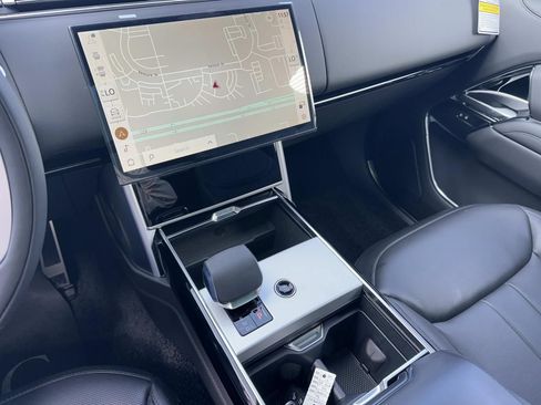 New 2026 Land Rover Range Rover SE AWD/4WD image 14