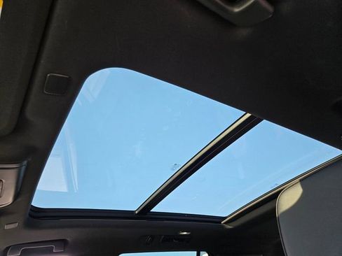 Used 2021 Chevrolet Tahoe RST w/ Luxury Package image 10