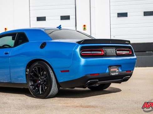 Used 2015 Dodge Challenger SRT Hellcat image 48