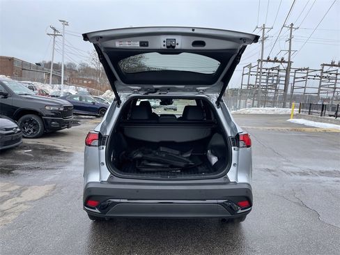 Used 2024 Toyota Corolla Cross XSE w/ Convenience Package image 13