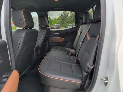 New 2026 GMC Canyon AT4 AWD/4WD image 30
