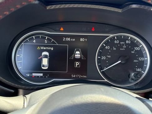 Used 2024 Nissan Versa SR FWD image 16