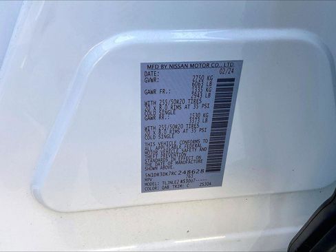 Certified 2024 Nissan Pathfinder Platinum AWD/4WD image 33