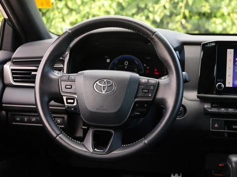 Certified 2025 Toyota Camry SE FWD image 23