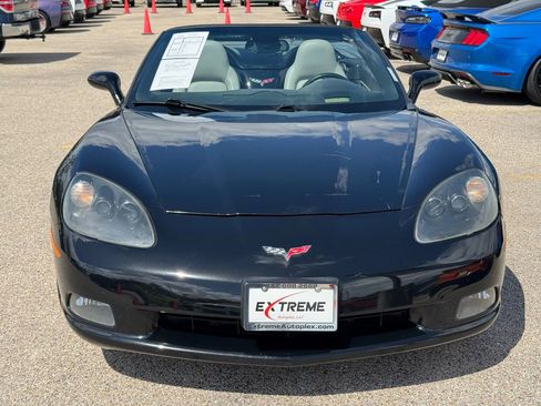 Used 2009 Chevrolet Corvette Convertible w/ Preferred Equipment Group image 2