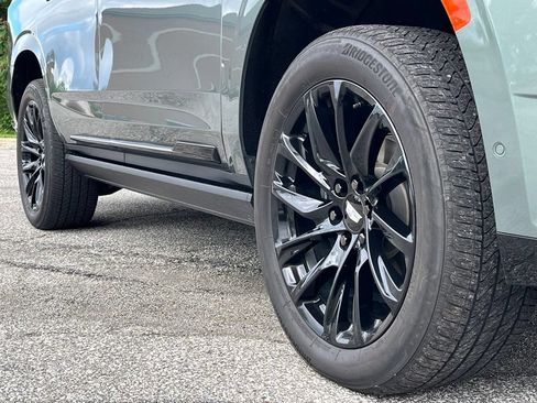 Used 2024 Cadillac Escalade Sport Platinum w/ LPO, ONYX Package AWD/4WD image 9