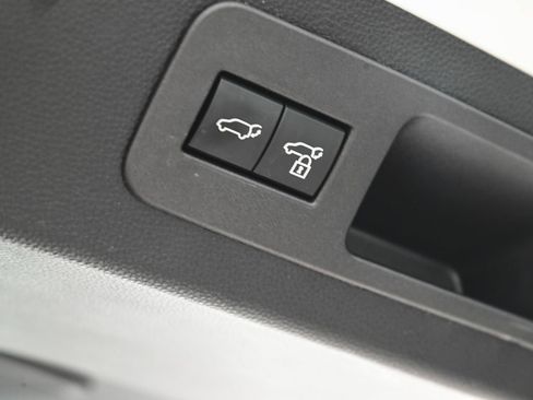 Used 2023 Lexus LX 600 F Sport w/ Accessory Package (Z1) AWD/4WD image 36